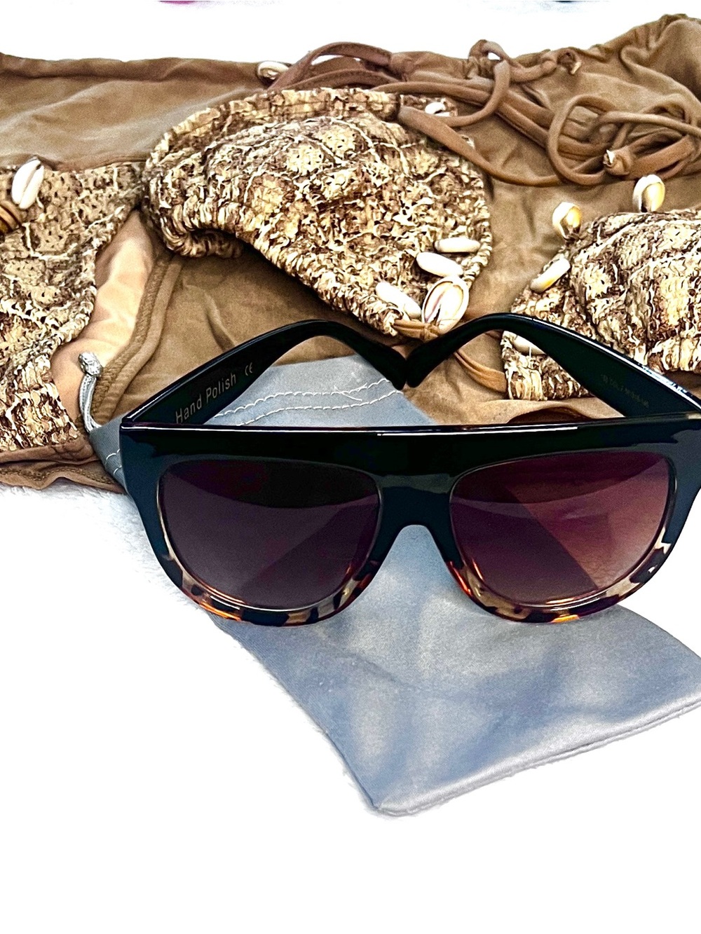 Hot 4 Summerπ₯ Cute Oversized Flirty & Chic Glossy Brown Sunnies!π πΆ ππ₯ - Picture 2 of 6